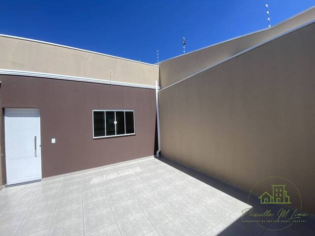 ENTRADA E GARAGEM