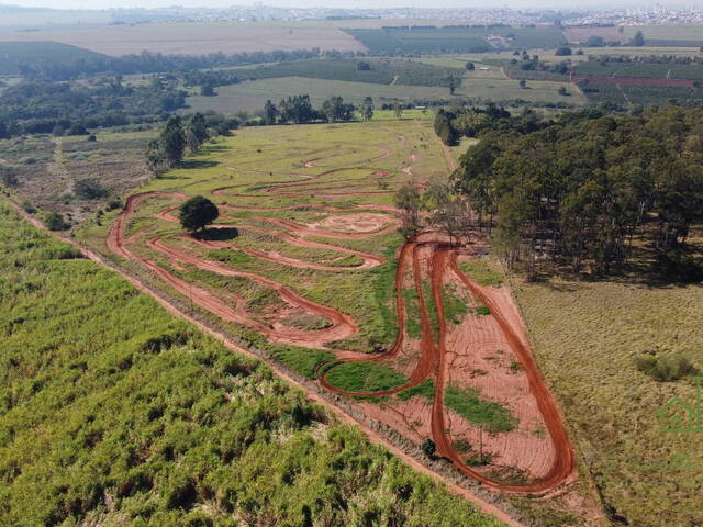 #TR24 - Chácara para Venda em Botucatu - SP - 2