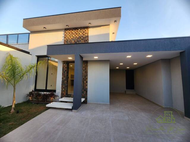 #CS101 - Casa para Venda em Botucatu - SP - 2