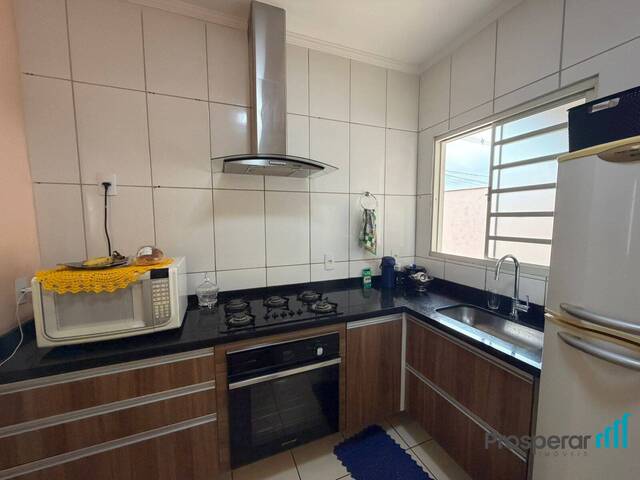 Casa para Venda em Botucatu - 5